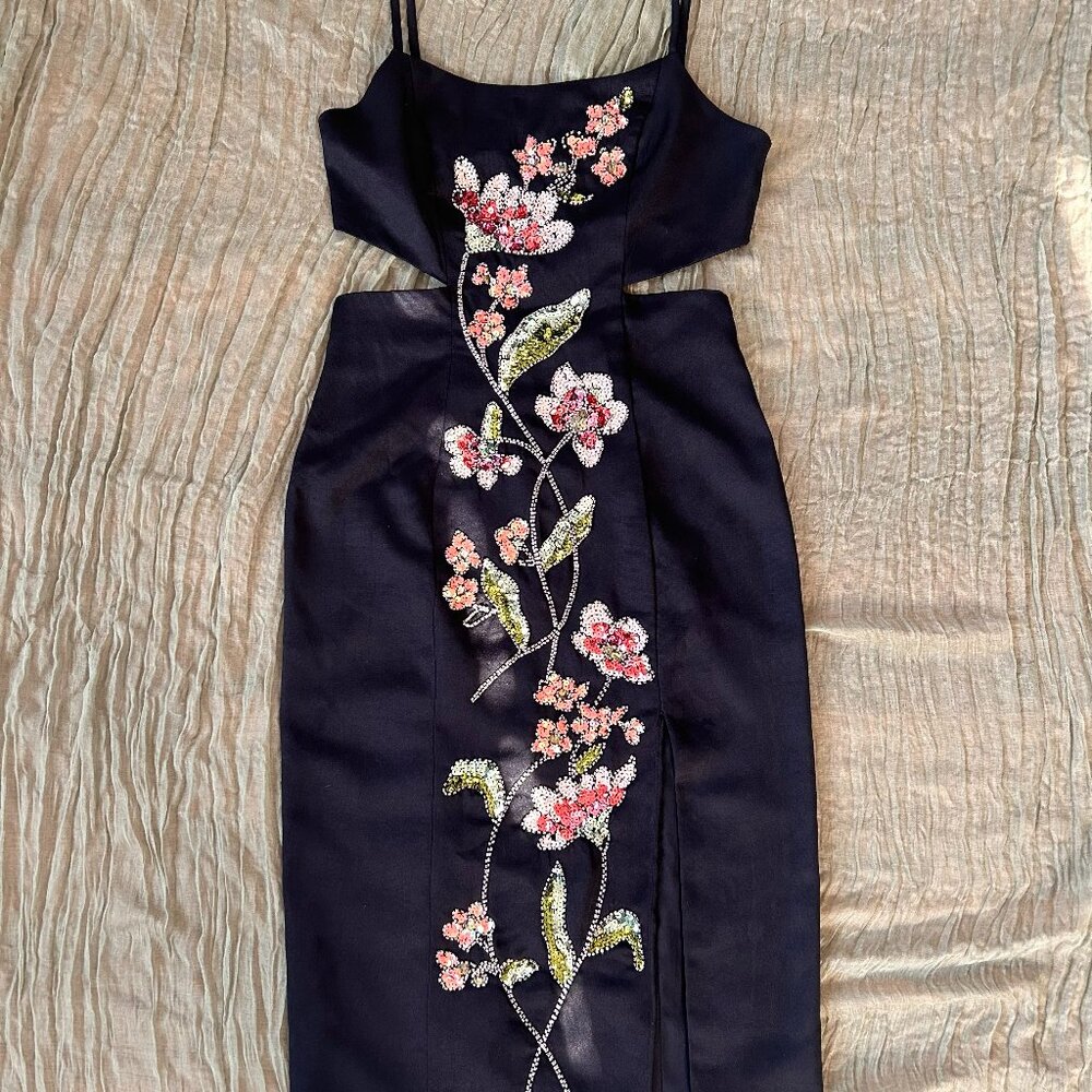 ASOS DESIGN Structured Midi Dress w/ Stencil Floral Beading – Size 6